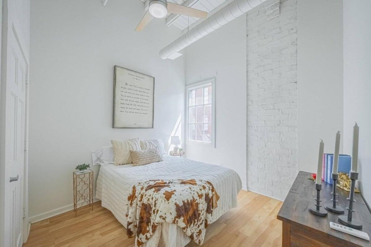 Darlin' Downtown Dawghouse Apartman Athens Kültér fotó