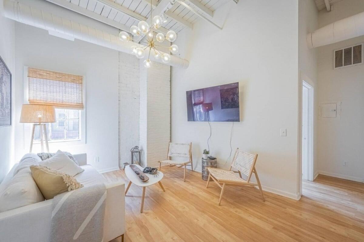 Darlin' Downtown Dawghouse Apartman Athens Kültér fotó