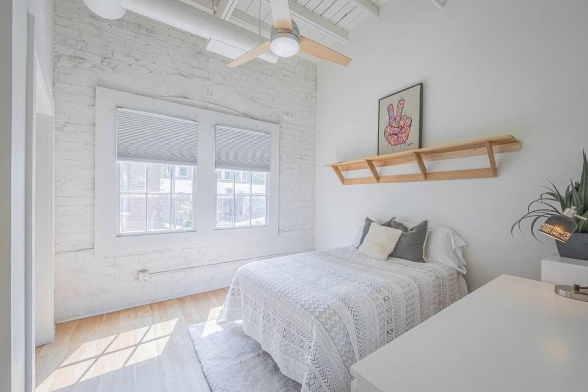 Darlin' Downtown Dawghouse Apartman Athens Kültér fotó